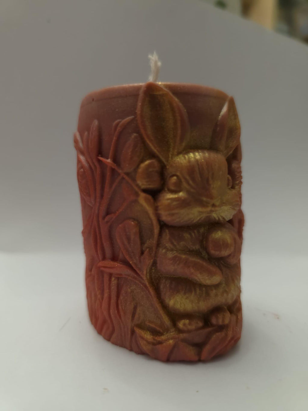 Lumânare Cilindrică „Cheerful Bunny” – Decor de Paște IoBo Candles