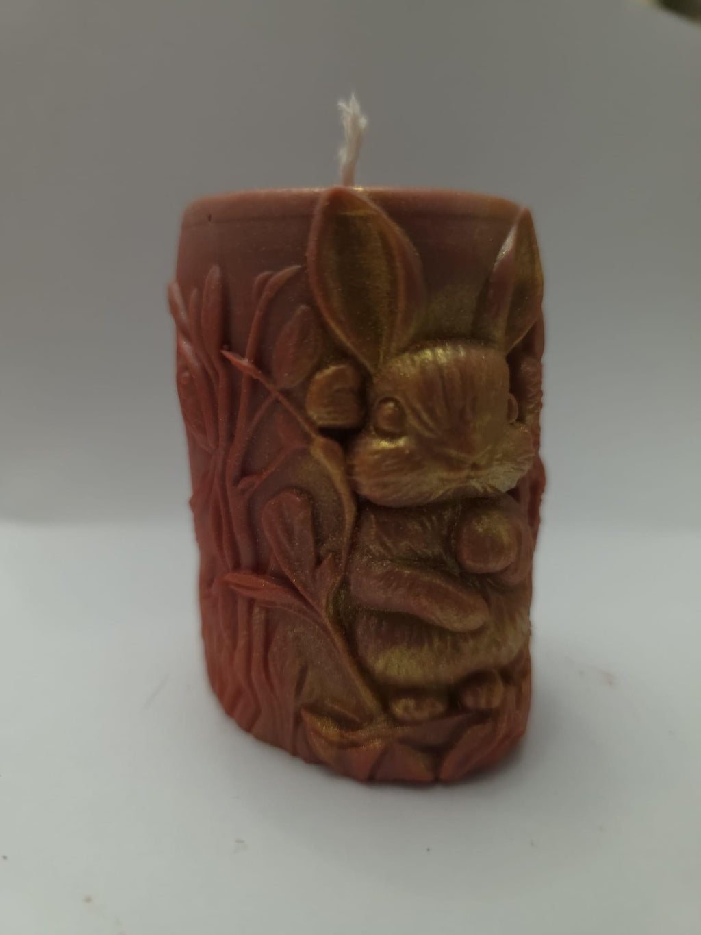 Lumânare Cilindrică „Cheerful Bunny” – Decor de Paște IoBo Candles