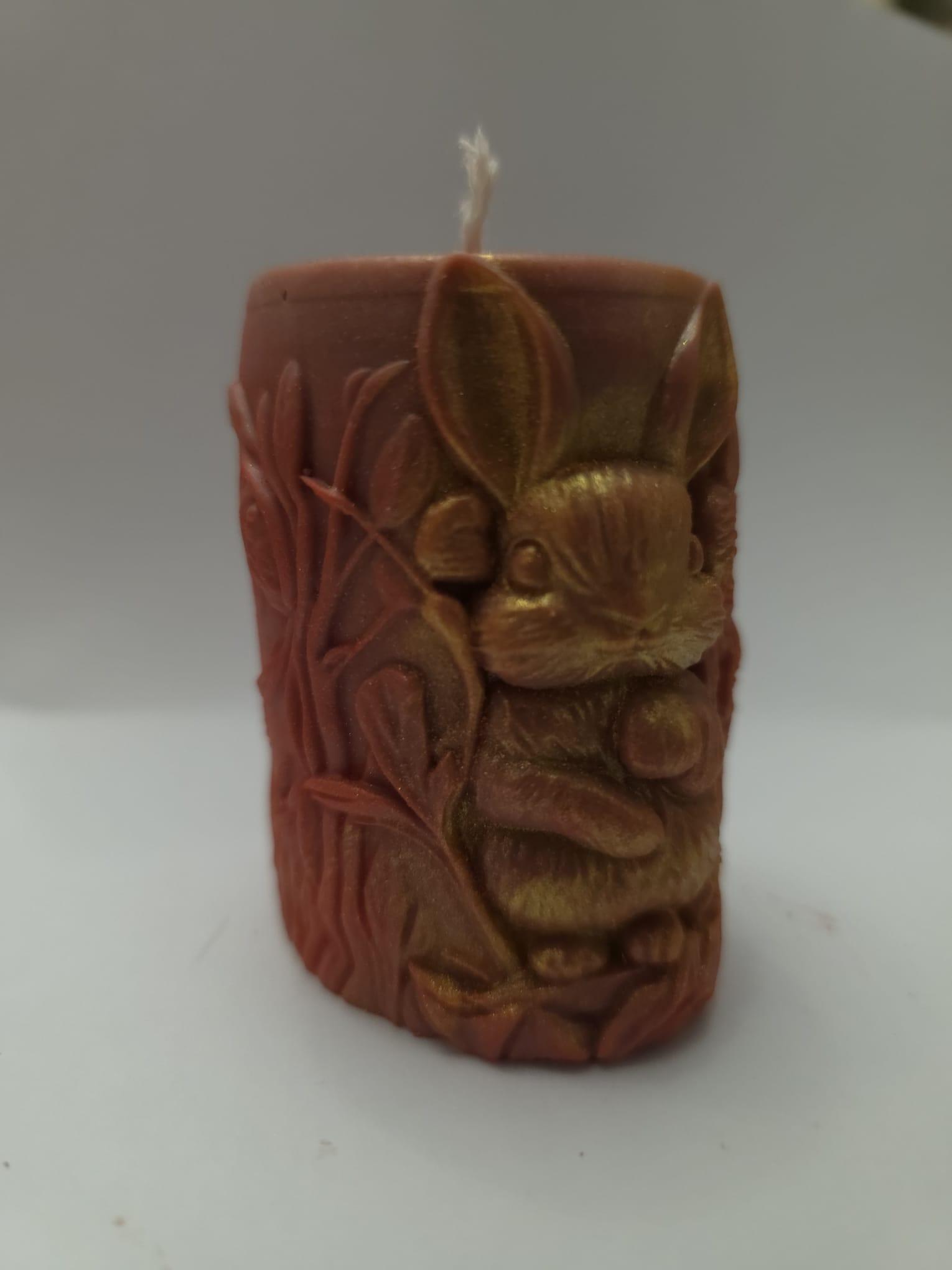 Lumânare Cilindrică „Cheerful Bunny” – Decor de Paște IoBo Candles